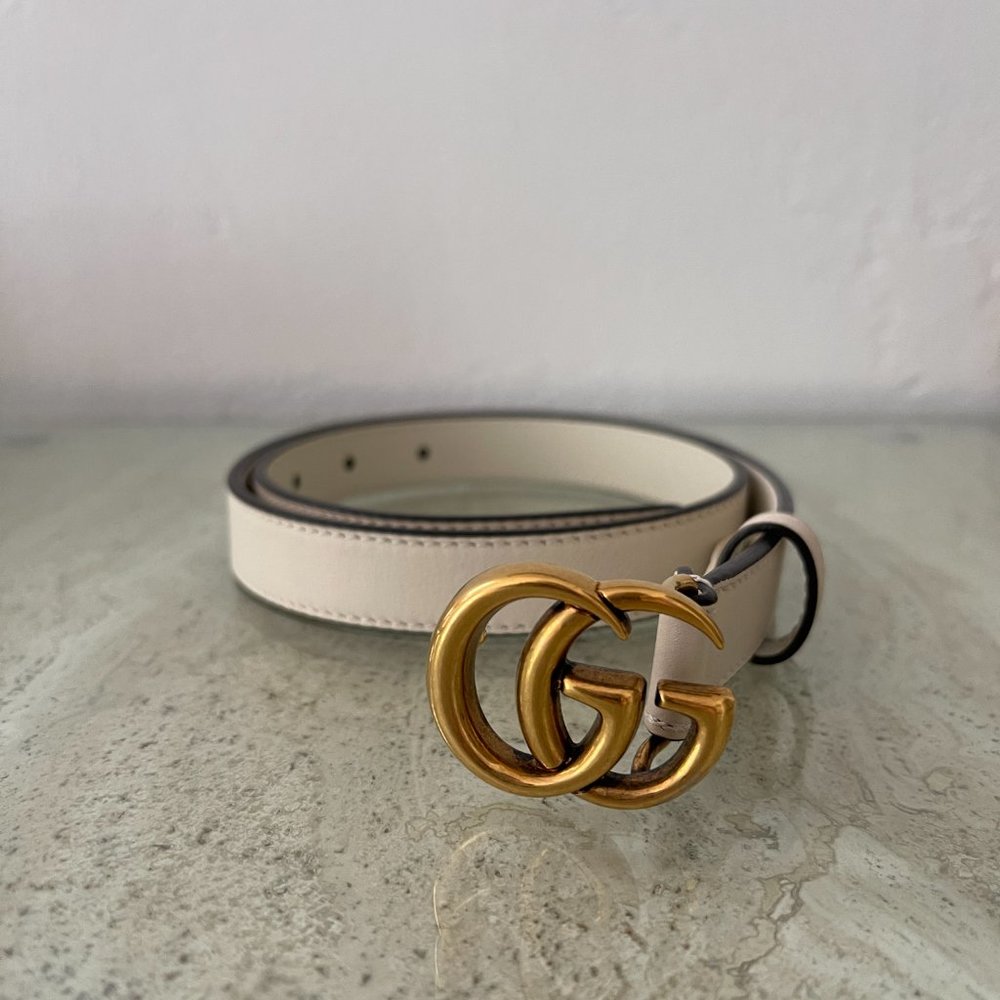 White Gucci GG Womens Leather Belt, S 70.